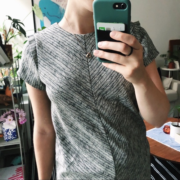 ZARA Black and White Patterned Shift Dress - Picture 3 of 7